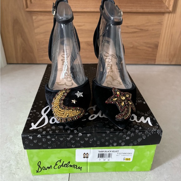 Sam Edelman Pumps - Picture 2 of 5
